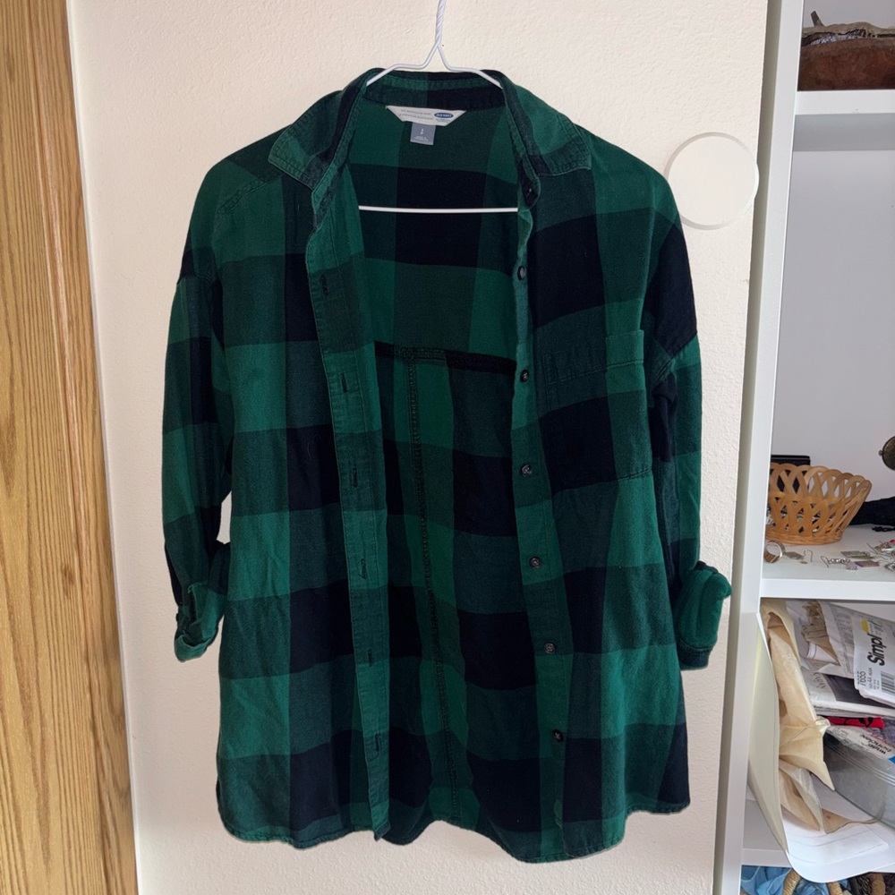 Old Navy Green and Black Plaid Shirt